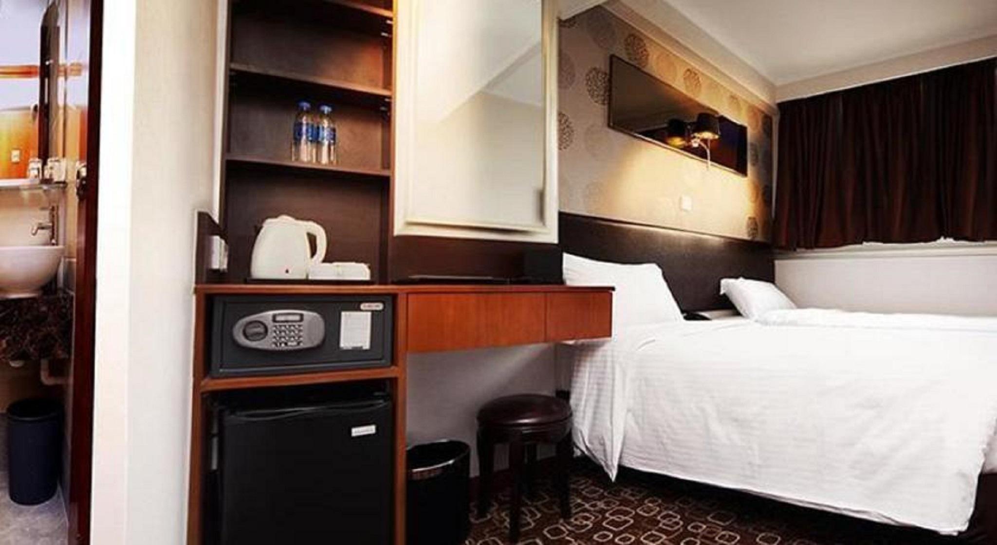 แลนเดอร์ โฮเต็ล ปริ๊นซ์ เอดเวิร์ด Hotel ฮ่องกง ภายนอก รูปภาพ