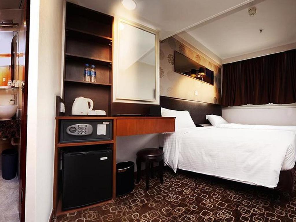 แลนเดอร์ โฮเต็ล ปริ๊นซ์ เอดเวิร์ด Hotel ฮ่องกง ภายนอก รูปภาพ