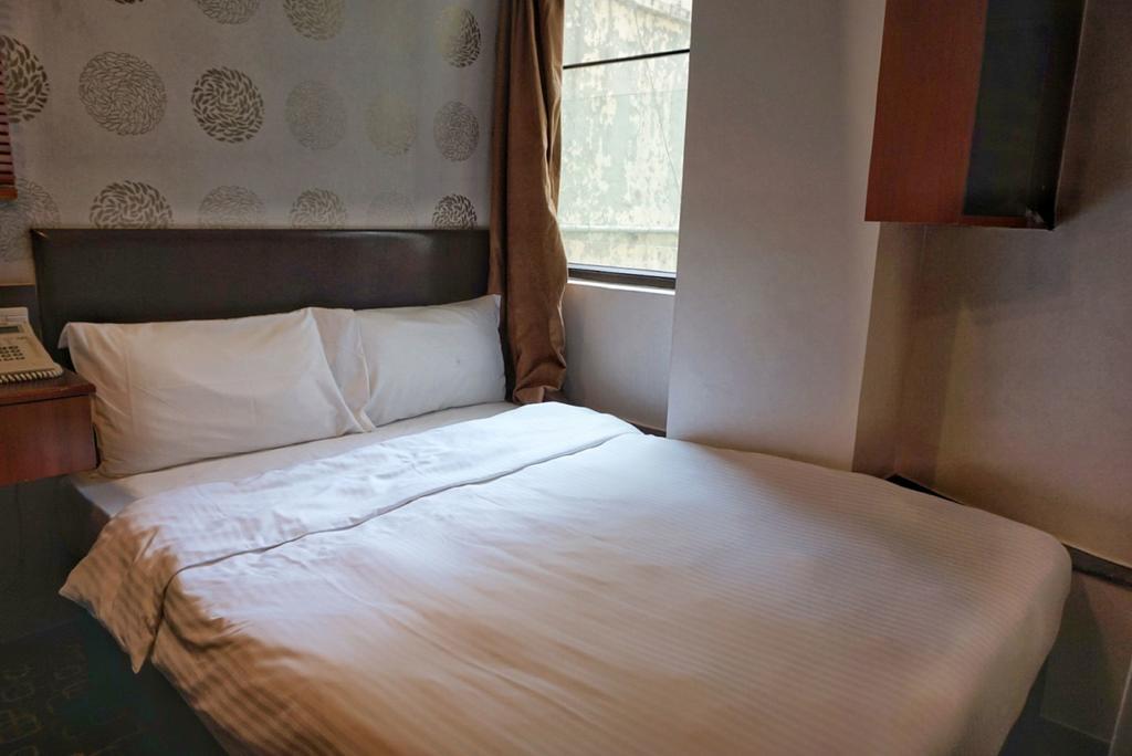 แลนเดอร์ โฮเต็ล ปริ๊นซ์ เอดเวิร์ด Hotel ฮ่องกง ภายนอก รูปภาพ